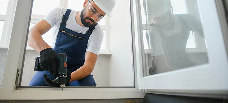Replace Broken Window Pane in Maitland, FL