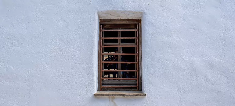 Residential Accordion Door Repair in Maitland, FL